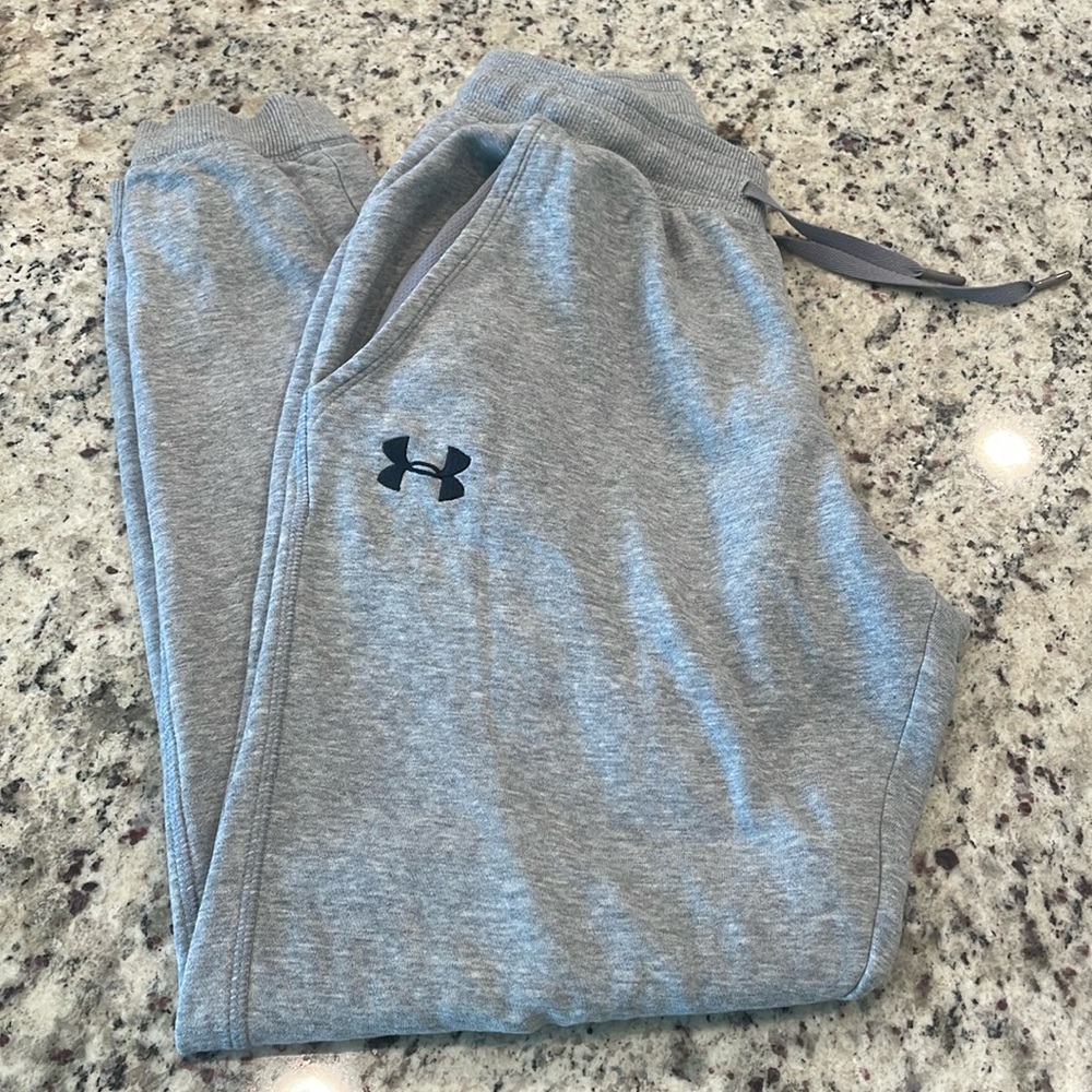 Used like New - Under Armour - Men’s Small Joggers - Gray - Great Condition